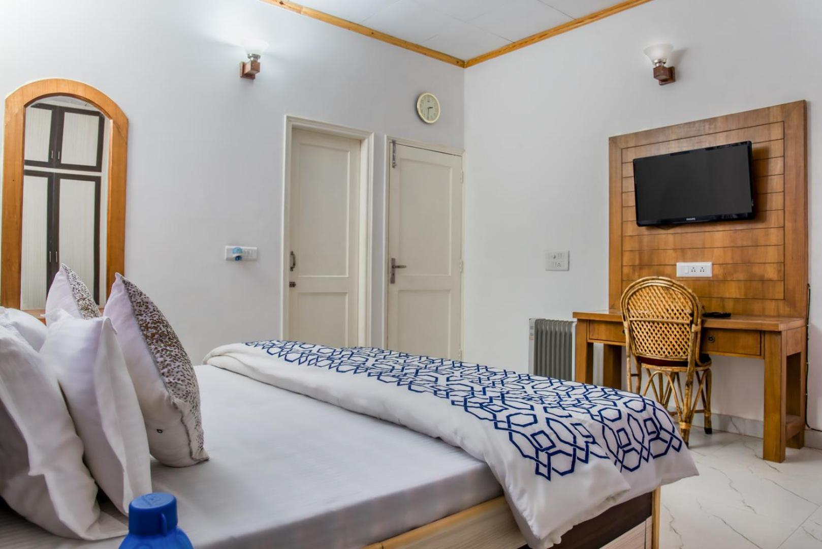 Kasauli Edge Apt With Balcony Экстерьер фото